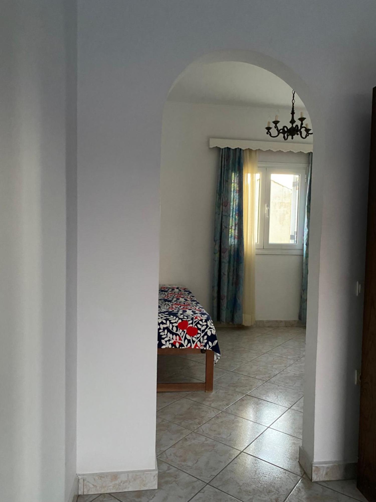 Anna'S Studios & Apartments ไซคิย์นธอสทาวน์ ภายนอก รูปภาพ